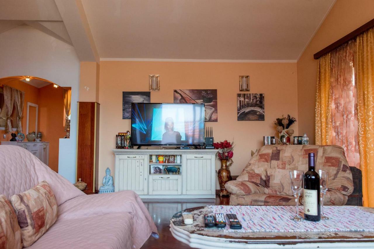 Apartments Tasija Τίβατ Εξωτερικό φωτογραφία