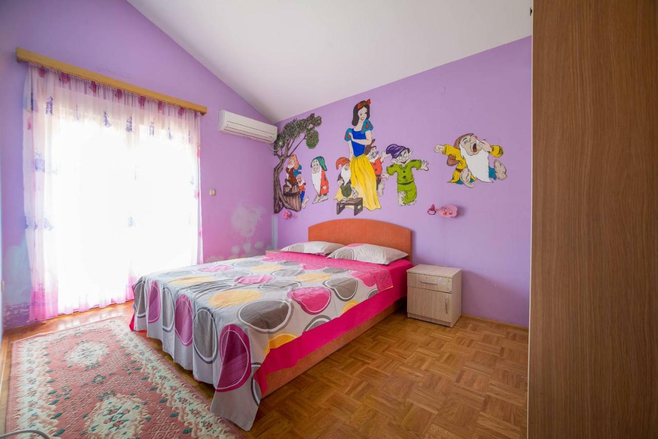 Apartments Tasija Τίβατ Εξωτερικό φωτογραφία