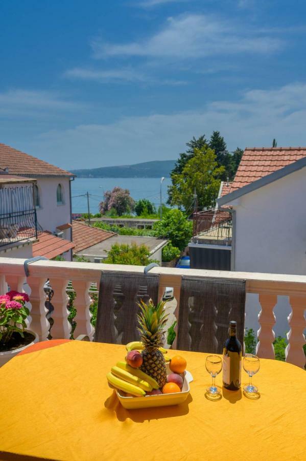Apartments Tasija Τίβατ Εξωτερικό φωτογραφία
