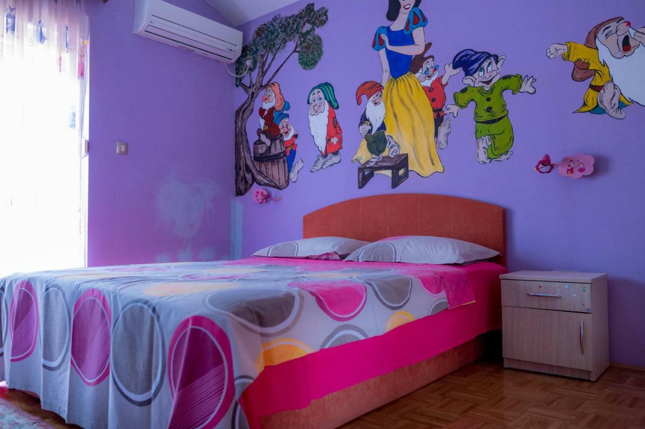 Apartments Tasija Τίβατ Εξωτερικό φωτογραφία