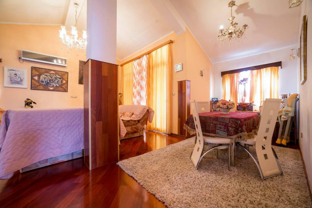 Apartments Tasija Τίβατ Εξωτερικό φωτογραφία